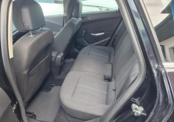Opel Astra cena 27500 przebieg: 172098, rok produkcji 2011 z Zakroczym małe 211